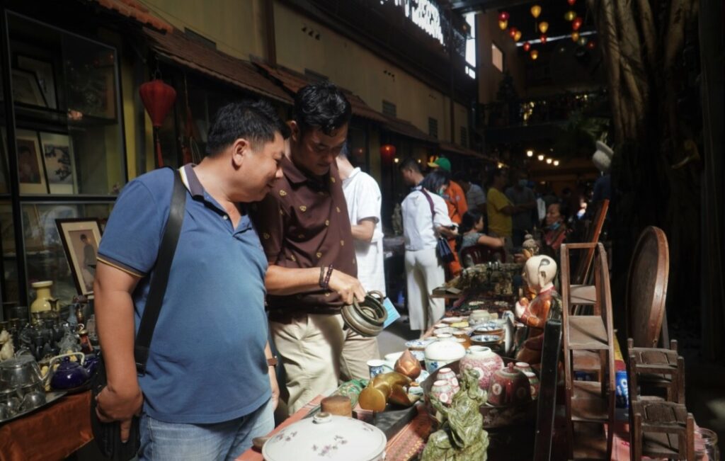 outdoor activity ho chi minh cycling tour