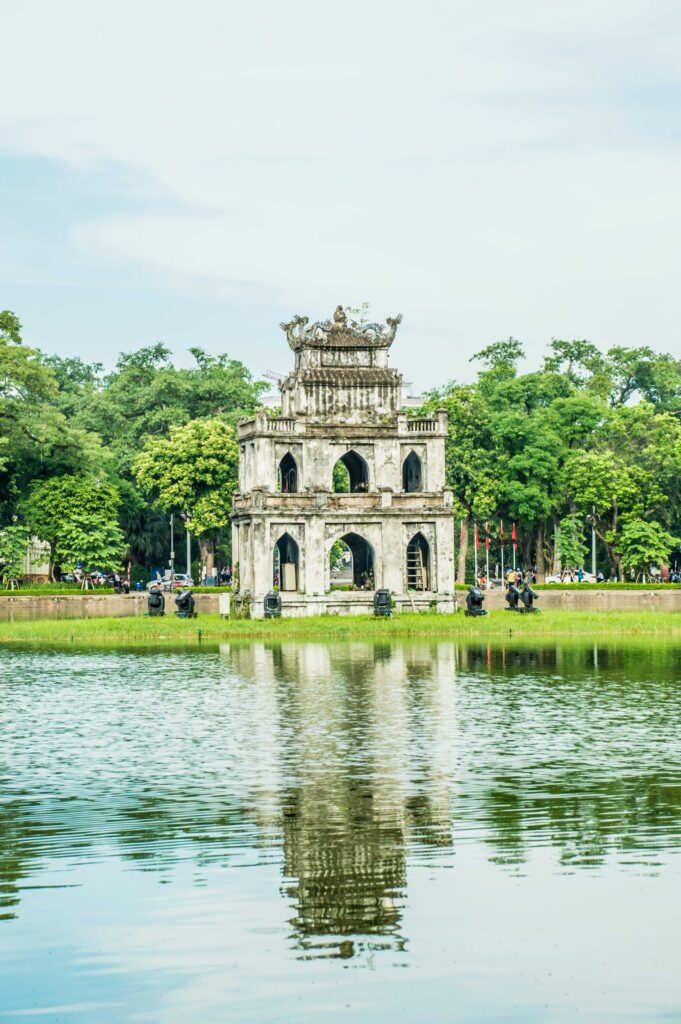 hoan kiem lake hanoi old quarter