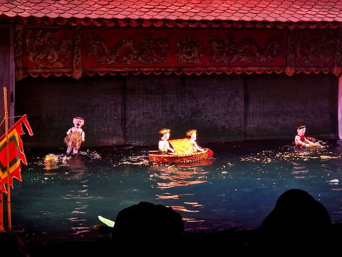 hanoi hoan kiem puppet show