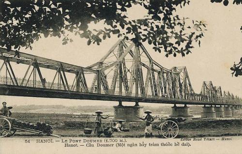 long bien history bridge explore