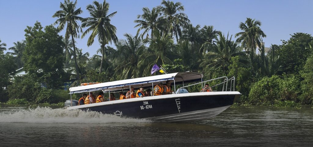 traveling transportation in vietnam