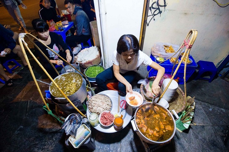 pho in hanoi