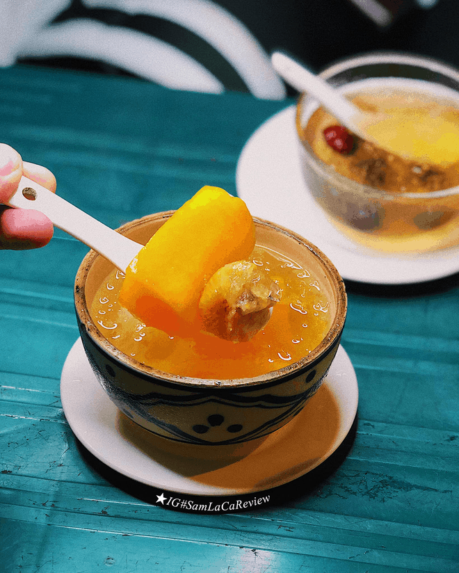 Must-try dessert in Saigon.