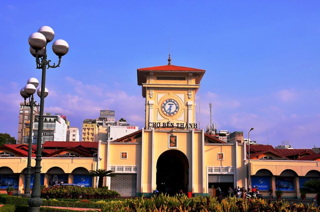 Shopping at Ben Thanh Market