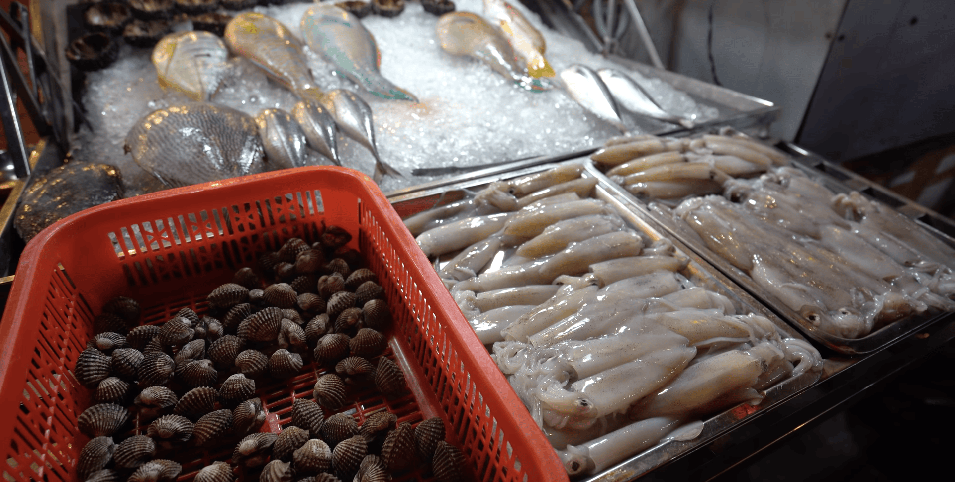 phu quoc night market seafood