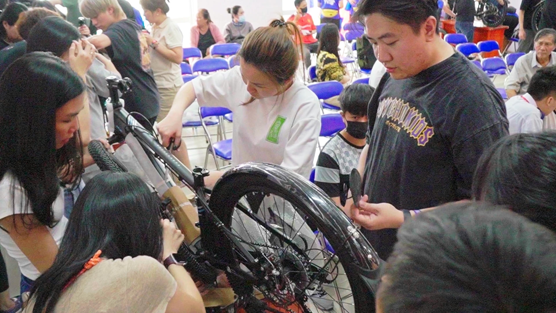 crestbrick team building in ho chi minh city