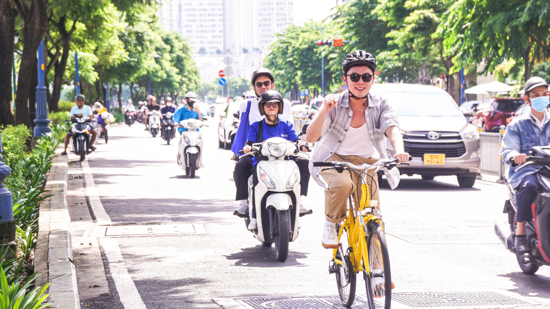 the challenge to cycling in Ho Chi Minh City